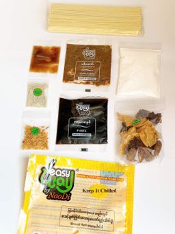 Easy Way_အသင့်ချက် ကြက်စင်းကောကော်ရည်