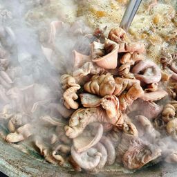 Easy Way_အသင့်ချက် ဝက်အူစုံပေါင်းကော်ရည်