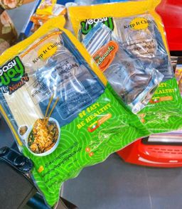 Easy Way_အသင့်ချက် ကြက်စင်းကောကော်ရည်