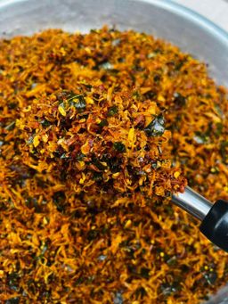 Easy Way_ထန်းတော ဝက်မွှခြောက်စပ်မွှေးကြော်