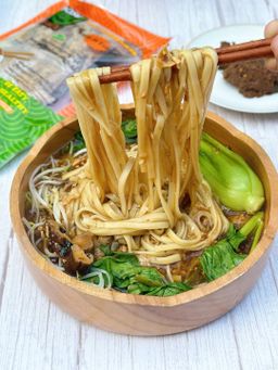 Easy Way_အသင့်ချက် ကြက်ပေါင်းကော်ရည်