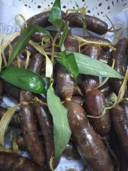 ခေါနုစုမ်_ချင်း၀က်အူချောင်း