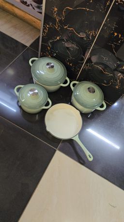 Enamel Cast Iron Cooking Pots