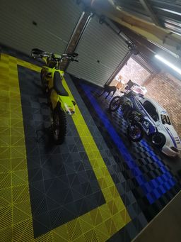 📝 *Garage Interlocking floor PVC tiles*
