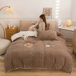 King Size Warm Winter Quilt Set