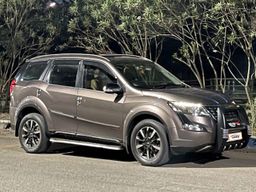 Mahindra XUV500 2019