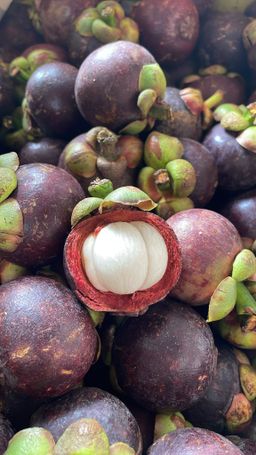 MANGOSTEEN THAILAND (1kg)