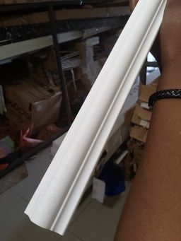 Moulures en polystyrène (L:4cm l:2m40) (Copy) (Copy)