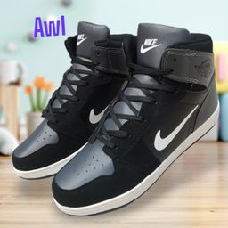 🪔 Men's Nike High Top