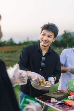 ပွဲတော်အုပ်_လက်ဖက်နှပ် နှင့် နှစ်ပြန်ကြော်