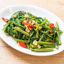 Stir-fried Morning glory ผัดผักบุ้ง 