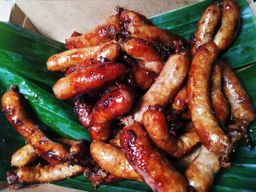 ရွှေညာသား_ဆင်ဖြူကျွန်း ဝက် / ကြက်အူတောင့် 