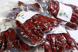 ရွှေညာသား_ဆင်ဖြူကျွန်း ဝက် / ကြက်အူတောင့် 