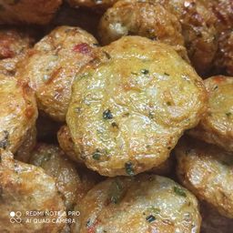 ရွှေညာသား_ဆင်ဖြူကျွန်း ဝက် / ကြက်အူတောင့် 