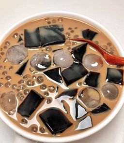 ကမ္ဘာဆယ်သိန်း_သာကူစေ့