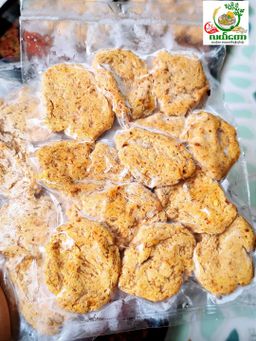 လယ်တော_အသားလုံး မာလာ