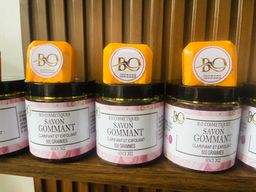 SAVON DE CORPS GOMMANT CLARIFIANT