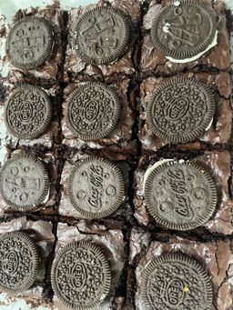 Fudgy Oreo Brownies