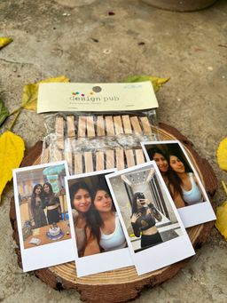 20 Rectangles Polaroids with 20 Wooden Clips 