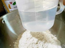 မုံရွာ အညာမုန့်_ပဲကတ်ကြော်