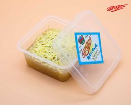 မြင့်မြင့်ခင်_ထိုးမုန့်