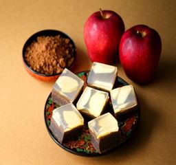 မြင့်မြင့်ခင်_ဂျယ်လီပူတင်း Collection #