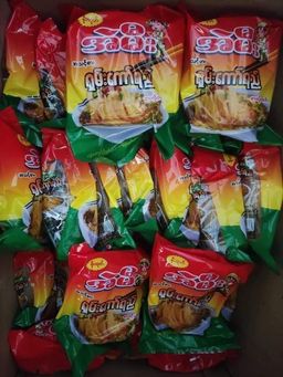 အဲမီး_အသင့်စားခေါက်ဆွဲခြောက်ထုတ် Collection