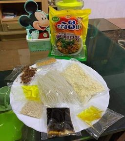 အဲမီး_အသင့်စားခေါက်ဆွဲခြောက်ထုတ် Collection