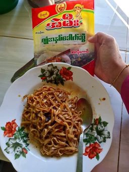 အဲမီး_ဂျူံအနှစ်