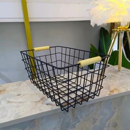 Metal Wire Storage Basket With Handle