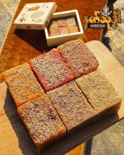 Ambrosia_နတ်သုဒ္ဓါ ဆနွင်းမကင်း 