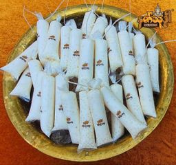 Ambrosia_နတ်သုဒ္ဓါ အုန်းနို့ ရေခဲချောင်း 