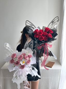 White Butterfly Bouquet ( Mix Soap Flower)