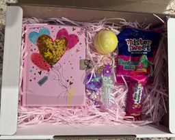 Surprise Gift Box - Girls time out🧘🏻‍♀️🛀