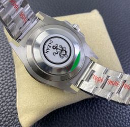 Super Clone Submariner Date Hulk 116610LV Green Dial Green Ceramic Bezel 904L Steel Case & Oyster Bracelet - 3235 Movement