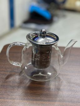 Borosilicate glass tea pot with infuser