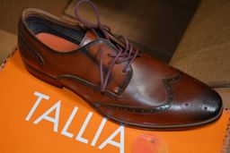 HE Department Store Shelf-Pull Men’s Branded Shoe Lots