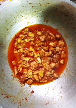 ဇလုံကြီး_ပုစွန်ခရမ်းချဥ်သီးငပိချက် 