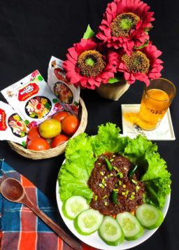 ဇလုံကြီး_ပုစွန်ခရမ်းချဥ်သီးငပိချက် 