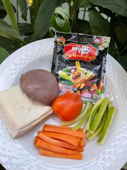 ဇလုံကြီး_ငါးရွှေငရုတ်သီးရခိုင်ချက် 