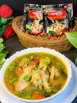 ဇလုံကြီး_ငါးရွှေငရုတ်သီးရခိုင်ချက် 