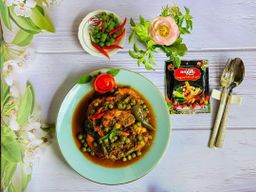 ဇလုံကြီး_ငါးရွှေငရုတ်သီးရခိုင်ချက် 