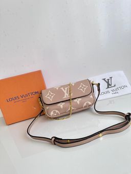 Louis Vuitton handbags ✨