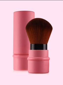 Retractable makeup brush