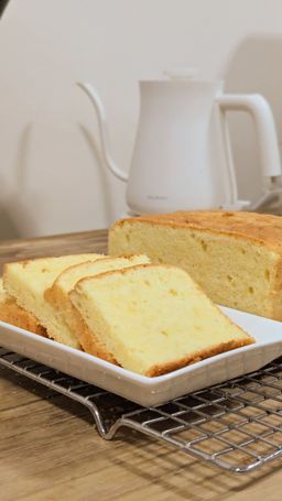 Traditional Butter Cake