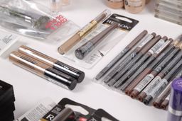 Revlon Assorted New Overstock Cosmetic & Accessory Lots - 250 units