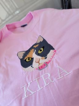 T-shirt bordado carita de mascota