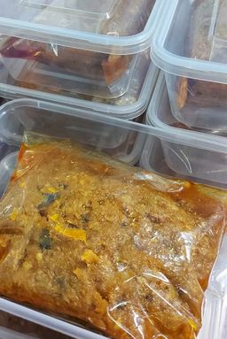 ဒေါ်​ဒေါ်အိလက်ရာ_လယ်ငါးခူအသားနွှင်ဆီသတ် 