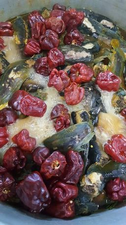 ဒေါ်​ဒေါ်အိလက်ရာ_လယ်ငါးခူအသားနွှင်ဆီသတ် 