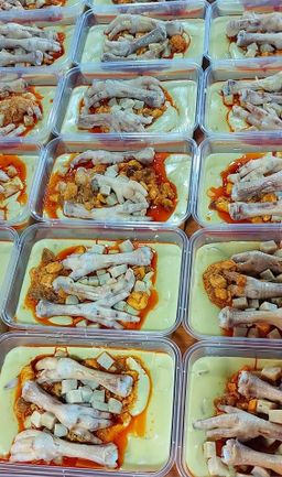 ဒေါ်ဒေါ်အိလက်ရာ_ကြက်သားအုန်းနို့ခေါက်ဆွဲအနှစ်အစိုဗူး